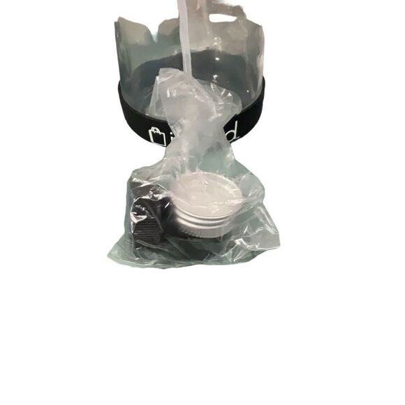 Clear Glass Spray Bottles Set of 2 16 oz Silicone base Funnel Caps Stream/Mist - Picture 4 of 5